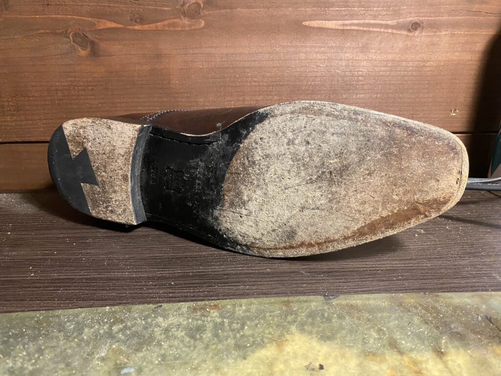 ユニオンインペリアル つま先摩耗 ヒール減り 修理前